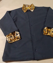 Load image into Gallery viewer, Leopard collar and cuff clicker coat
