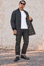 Load image into Gallery viewer, Yard coat - rib collar - blk bandana
